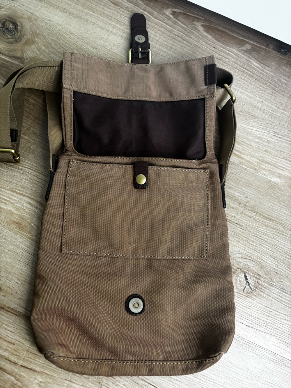 Fossil Tan Canvas Messenger Bag with Brown Leather Strap - Picture 14 of 14